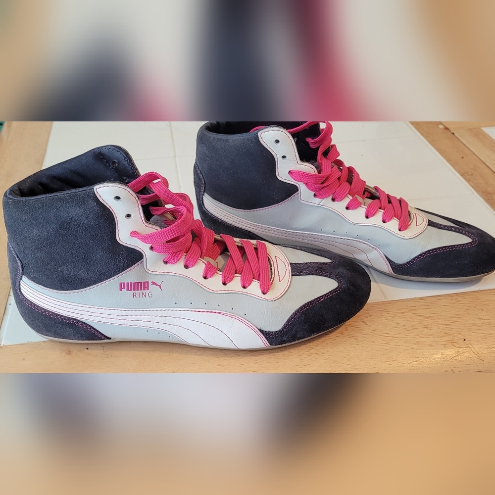 Puma Ring Shoes. Women's size 8.5 Blue and pink.